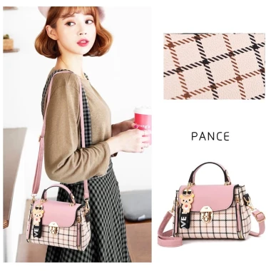 Túi da nữ du lịch cute giá rẻ - Túi đeo sticker gấu chỉ 56000đ giảm từ 71680đ 6