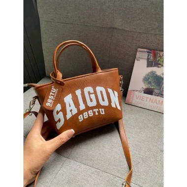 Túi xách nữ mini SAIGON 98STU da bóng đeo chéo giá 109k giảm 50% từ 130.8k - Túi Someris SG98 5 Túi xách nữ mini SAIGON 98STU da bóng đeo chéo giá 109k giảm 50% từ 130.8k - Túi Someris SG98 5