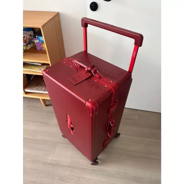 Khám phá ưu điểm của khung nhôm khóa sập trên vali AIRWAY chính hãng Nhật