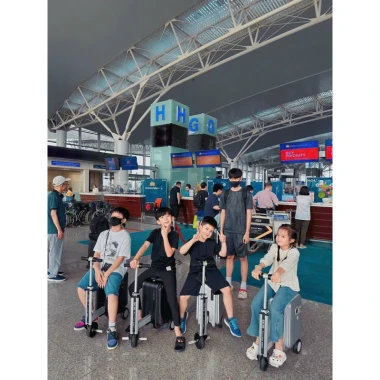 Vali điện Scooter AirWheel SE3S Blackpink - Xe điện thông minh kết nối app, giá chỉ 10.9 triệu 4 Vali điện Scooter AirWheel SE3S Blackpink - Xe điện thông minh kết nối app, giá chỉ 10.9 triệu 4