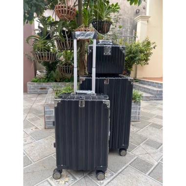 Vali Khung Nhôm Khóa Sập Mã 2993 - Giá Rẻ 360k, Tích Hợp Để Ly Nước 11 Vali Khung Nhôm Khóa Sập Mã 2993 - Giá Rẻ 360k, Tích Hợp Để Ly Nước 11
