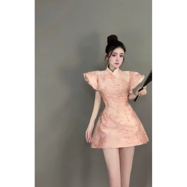 Váy gấm tết sang trọng, thiết kế tinh tế, giá ưu đãi 360.000 - phong cách dạ hội