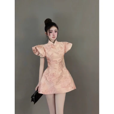 Váy gấm tết sang trọng, thiết kế tinh tế, giá ưu đãi 360.000 - phong cách dạ hội