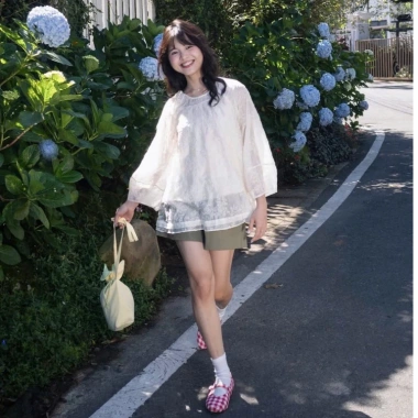 Áo babydoll A.821 tay dài tơ hoa cổ tròn dáng rộng nơ buộc chéo + áo 2 dây - 187k