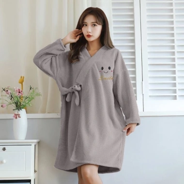 Áo Choàng Tắm Nữ Dày Thấm Hút Nước Siêu Mềm - Khăn Tắm Đa Năng Giá Cực Rẻ 150k