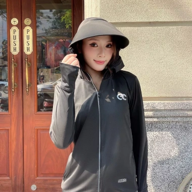 Áo chống nắng ECOCHIC UPF50+ cao cấp, co giãn thoáng mát, mỏng nhẹ - giá ưu đãi