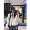 Áo khoác da trắng retro thu đông, cổ đứng, thiết kế công nghiệp nặng với màu sắc tương phản, hợp mốt 9