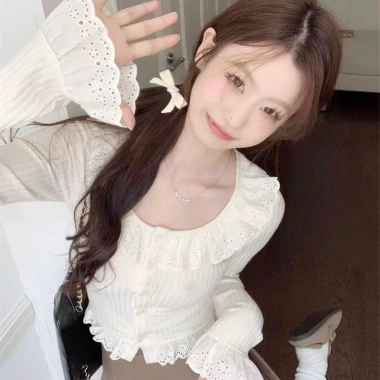 Áo ôm body nữ dệt kim kiểu Hàn dễ thương, vải ren đẹp mắt - Giá 123.000 VND 4