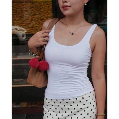 Áo Thun Cổ U Cotton Siêu Mịn Lily - White On Denim, Giá chỉ 230.000 VND 8