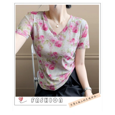 Áo thun nữ cổ chữ V ngắn tay, thiết kế lưới in hình, phù hợp mùa hè 2.025 - DL Thời Trang Cao Cấp