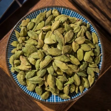 Bạch Đậu Khấu 50g Green Cardamom - Gia Vị Cà Ri, Pha Chế, Làm Bánh | Giá 27.930₫ 6 Bạch Đậu Khấu 50g Green Cardamom - Gia Vị Cà Ri, Pha Chế, Làm Bánh | Giá 27.930₫ 6
