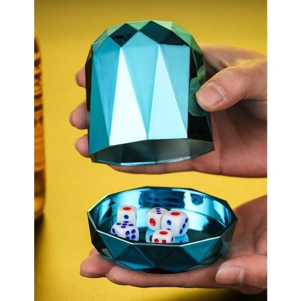 Hình ảnh sản phẩm Bộ lắc Xí Ngầu xúc xắc - tặng 5 viên, chơi uống bia - chỉ 15.000đ