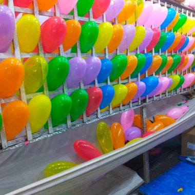 Bóng Bay Nhiều Màu Ném Phi Tiêu Hội Chợ - Giảm 38.000đ - Hàng Việt Xuất Khẩu Chất Lượng Cao Bóng Bay Nhiều Màu Ném Phi Tiêu Hội Chợ - Giảm 38.000đ - Hàng Việt Xuất Khẩu Chất Lượng Cao