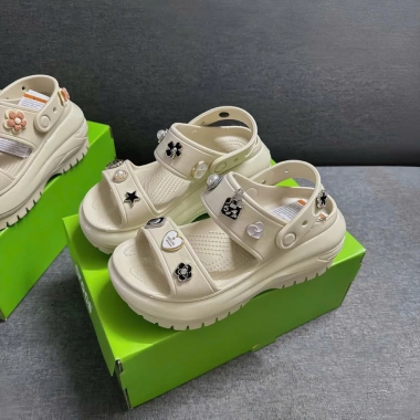 Crocs Mega Crush Đế Cao L1 Full Chram Siêu Bền Dép Đi Biển Giá 150k Giảm Từ 183k