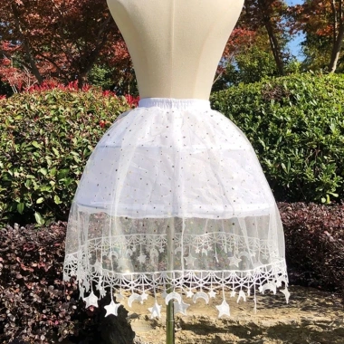 Đầm công chúa petticoat cho bé gái với crinoline có dây điều chỉnh, viền ngôi sao và mặt trăng, phù hợp cho sân khấu