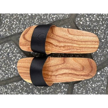Guốc gỗ nam miền Tây giá rẻ chỉ 149k - Giảm 40k