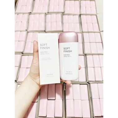 Kem Chống Nắng Missha SPF50 Giá Rẻ 170.699đ - Bảo Vệ Da Tối Ưu Của Missha Soft Finish Sun Milk 70ml