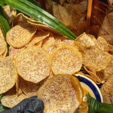 Khoai Môn Lát Trứng Muối Đà Lạt - Đặc Sản Thơm Ngon Giòn 500g Giá Rẻ 49k 8 Khoai Môn Lát Trứng Muối Đà Lạt - Đặc Sản Thơm Ngon Giòn 500g Giá Rẻ 49k 8