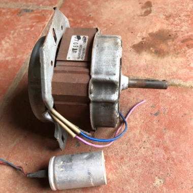 Motor máy giặt + tụ chế quạt công nghiệp cũ tốt(động cơ 100% dây đồng)