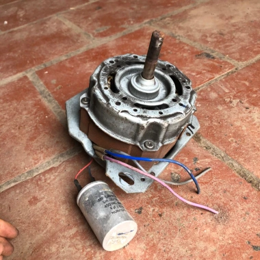 Motor máy giặt + tụ chế quạt công nghiệp cũ tốt(động cơ 100% dây đồng)