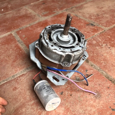 Motor máy giặt + tụ chế quạt công nghiệp cũ tốt(động cơ 100% dây đồng)