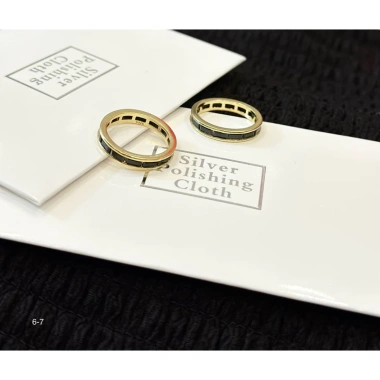 Nhẫn bạc s925 xi gold 18k đá zircon đen Maya Vu - Giá chỉ 400.000đ, giảm 120.000đ