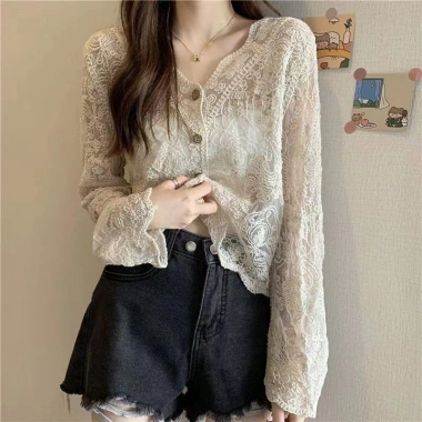 Quần áo chống nắng rỗng ren, áo len dệt kim mỏng, dây treo nữ - Giá ưu đãi 156.600đ 3 Quần áo chống nắng rỗng ren, áo len dệt kim mỏng, dây treo nữ - Giá ưu đãi 156.600đ 3