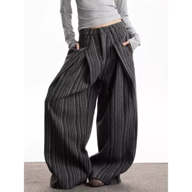 Quần ống rộng vải len sọc casual, chi tiết xếp ly, chỉ 443.880 VND 3