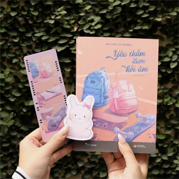 Hình ảnh sản phẩm Sách Yêu thầm được hồi âm: Tiểu thuyết ngôn tình giá ưu đãi 183.500₫