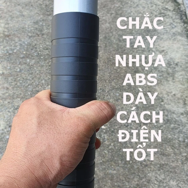 Trải nghiệm thực tế: So sánh hiệu quả cắt cành cao khi dùng sào KATABOY kết hợp đầu kéo và cưa móc