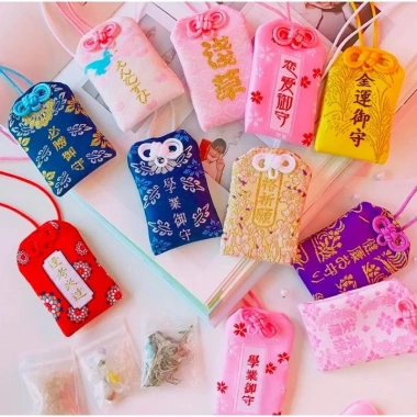 Túi Gấm Omamori Phong Thủy May Mắn Chống Nước - Giảm Giá 9900đ