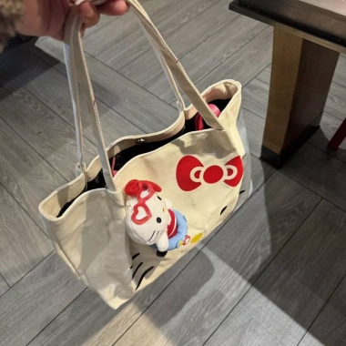 Túi vải in hình hellokitty dễ thương Nhật Bản Thời trang nữ phong cách giản dị đi làm hàng ngày Túi đeo vai dung tích lớn 7
