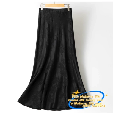 Váy công sở vải lụa jacquard nhăn màu dâu tự nhiên, sang trọng