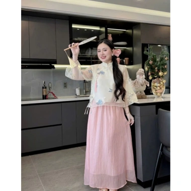 Váy nữ siêu xinh MINIMA áo tơ thêu tay bướm, nút chéo, chân váy dài đi du xuân - 225.005₫ 4