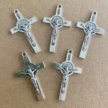20 Cái Thánh Giá St. Benedict Jesus - Bùa Công Giáo Hợp Kim Mân Côi, Móc Khóa Ô Tô, Vòng Cổ - 128.700₫