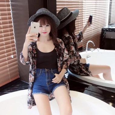 Áo 2 Dây Siêu Xinh Giá Ưu Đãi 69.000₫ - Nhận Quà Tặng Dây Chuyền Thời Trang