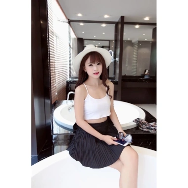 Áo 2 Dây Siêu Xinh Giá Ưu Đãi 69.000₫ - Nhận Quà Tặng Dây Chuyền Thời Trang
