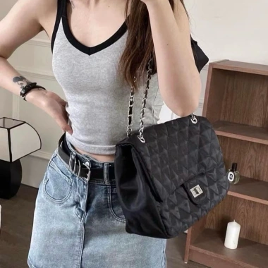 Áo 2 dây tim viền phối màu cá tính, vải tăm lụa cao cấp, thiết kế độc đáo thời trang mùa hè, phù hợp mọi dịp - Giá chỉ 85.800 VND
