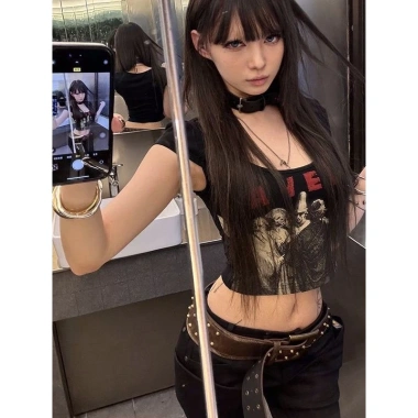 Áo camisole mù hẻ nữ vintage Mỹ độc đáo, phong cách punk, in ấn cá tính - giá 183,168 VND