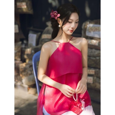 Áo Cổ Yếm Nữ JOVEN Tố Như 2 Lớp - Siêu Mỏng, Thoáng Khí, Giá Giảm 20% 465.500₫