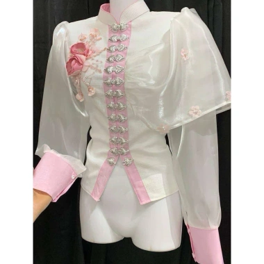 Áo cóm cổ đứng vải xước trắng nẹp hồng 1 cánh bươm – hoa đôi hồng đẹp, áo dân tộc Thái giá 350.000