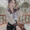 Áo cóm cổ V và đứng lụa hàn trắng thổ cẩm nâu tay tơ dài Giá ưu đãi 250.000 VND 3