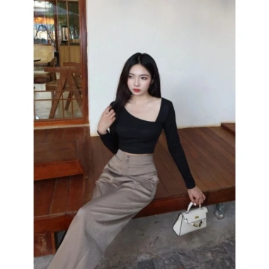 Ao Croptop Khoét Lệch Vai Tay Dài Lộ Xương Quai Xanh Siết Eo Tặng Dây Chuyền Khi Mua 2