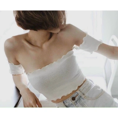 Áo croptop trễ vai ôm body tay ngắn phối bèo thun tăm - Poone Shop, kèm quà tặng dây chuyền thời trang