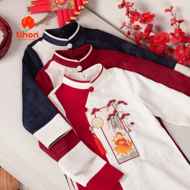Áo dài bé trai TIHON cao cấp gấm nhung chéo mềm mại, họa tiết in thêu sắc nét - Giá chỉ 247.000₫