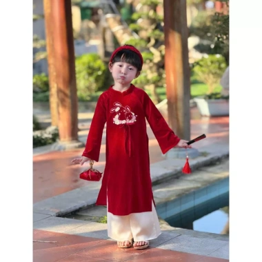 Áo Dài Tết Bé Gái Cúc Chi + Mấn Thỏ Thêu Xinh Xắn Giá 495k Giảm Đến 603.900 VND 2