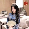 Áo dài Tết cách tân gấm xanh họa tiết quạt sang trọng – Giá ưu đãi 290.000₫ – Linn 2