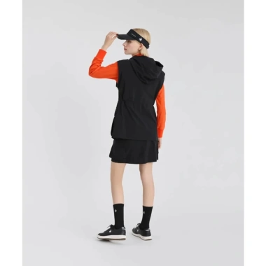 Áo Gile Le Coq Golf Nữ LG4FVER1LV-BK00 – Ấm Áp, Thời Trang, Giá Ưu Đãi 3.5 Triệu