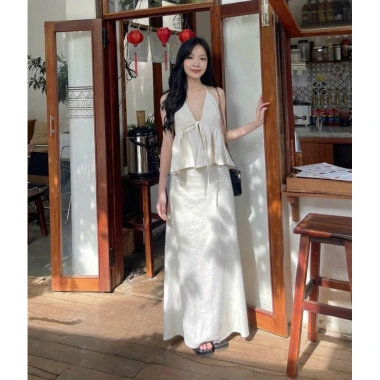Áo hai dây cột cổ tiểu thư mút chun sau, form xoè, linen thoáng mát, 155k 5