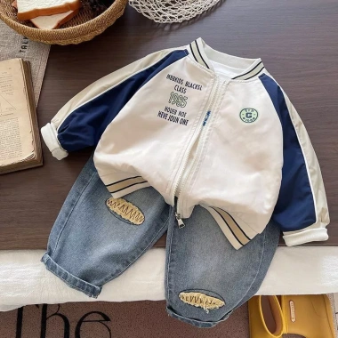 Áo khoác bé trai 3 bộ mùa thu thời trang Hàn Quốc - Đẹp trai, phong cách bóng chày, giá ưu đãi 410.517 VND Áo khoác bé trai 3 bộ mùa thu thời trang Hàn Quốc - Đẹp trai, phong cách bóng chày, giá ưu đãi 410.517 VND